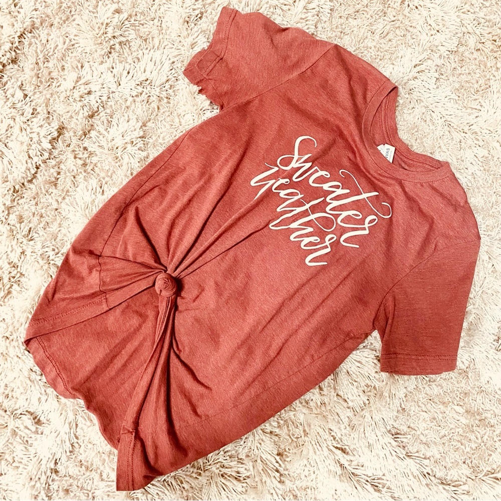 Sweater Weather spellout graphic Tee burnt orange medium